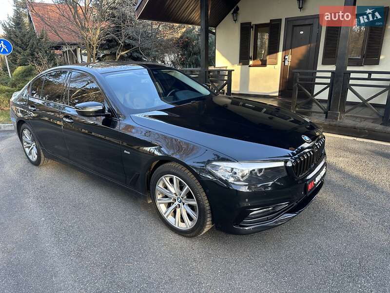 Седан BMW 5 Series 2017 в Киеве