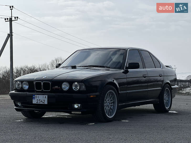 Седан BMW 5 Series 1992 в Рогатине