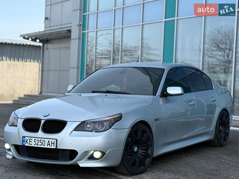 Седан BMW 5 Series 2004 в Днепре
