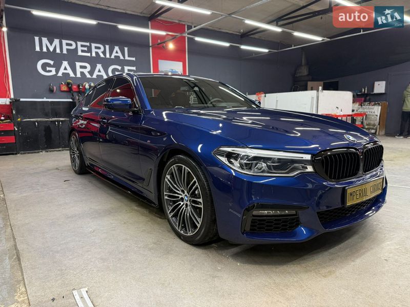 Седан BMW 5 Series 2018 в Мостиске