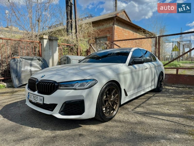 Седан BMW 5 Series 2017 в Черновцах