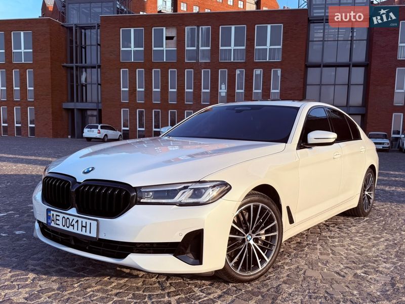 Седан BMW 5 Series 2023 в Киеве