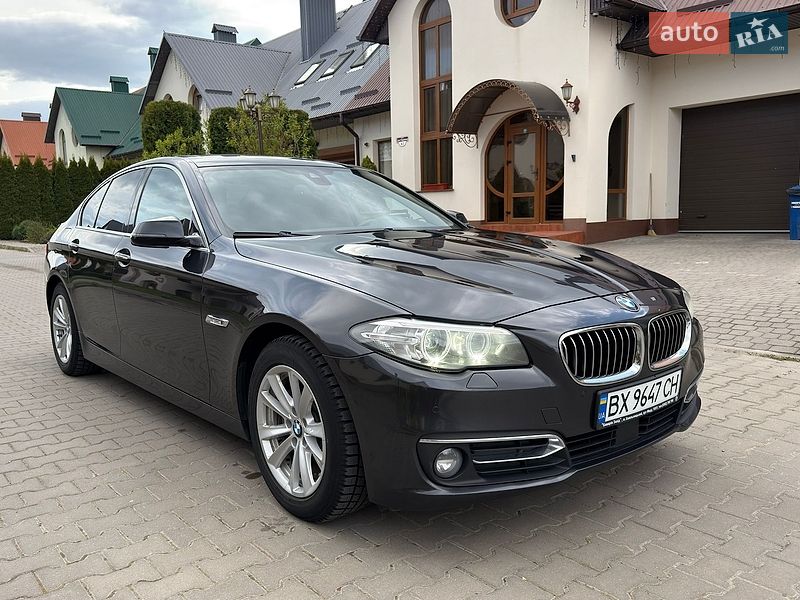 Седан BMW 5 Series 2016 в Хмельницком