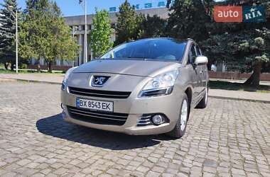 Микровэн Peugeot 5008 2013 в Каменец-Подольском