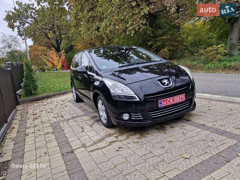 Микровэн Peugeot 5008 2012 в Тернополе