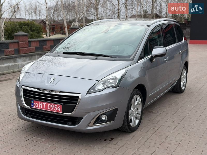 Микровэн Peugeot 5008 2015 в Ровно