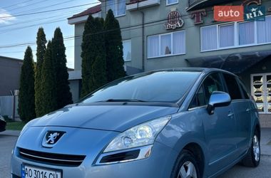 Мікровен Peugeot 5008 2010 в Ужгороді