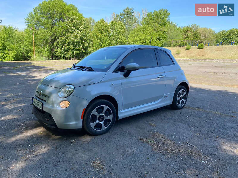 Хэтчбек Fiat 500e 2016 в Умани Хэтчбек Fiat 500e 2016 в Умани