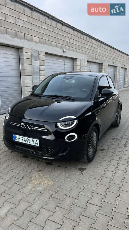 Хэтчбек Fiat 500e 2021 в Черноморске