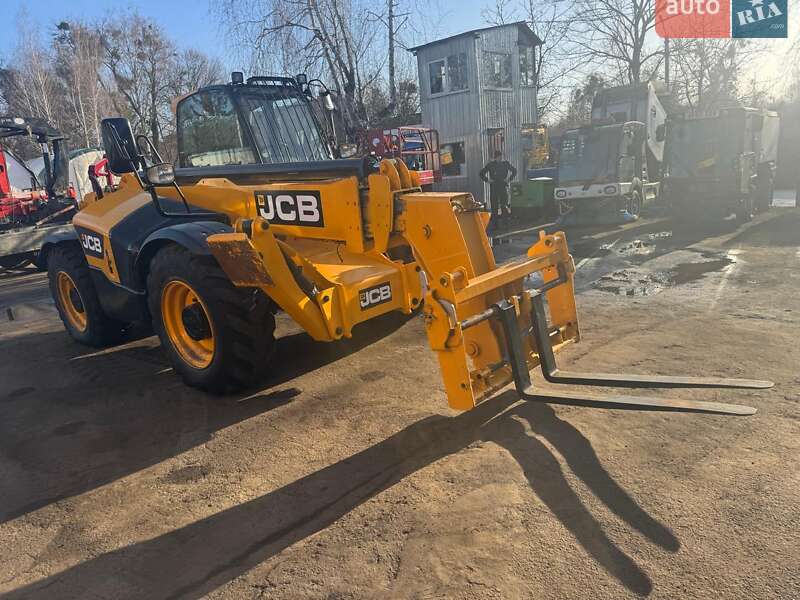 Телескопічні навантажувачі JCB 535-140 2013 в Житомирі
