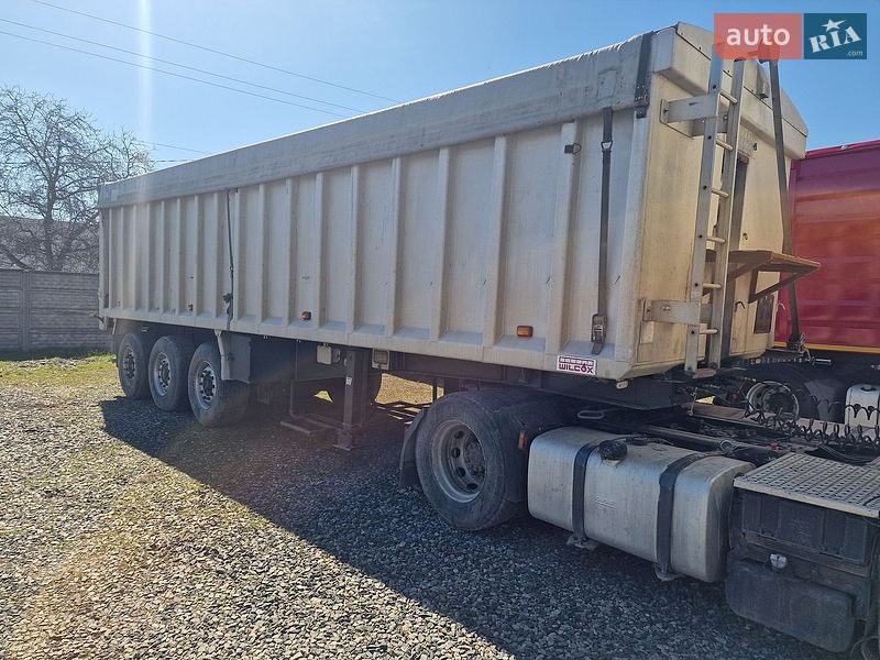 Самосвал полуприцеп United Trailers 6017 2001 в Умани