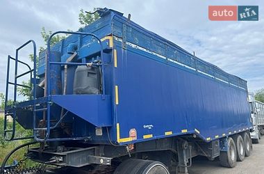 Зерновоз - напівпричіп United Trailers 6017 1996 в Чемерівцях
