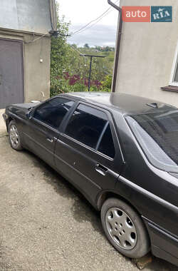 Седан Peugeot 605 1991 в Городку