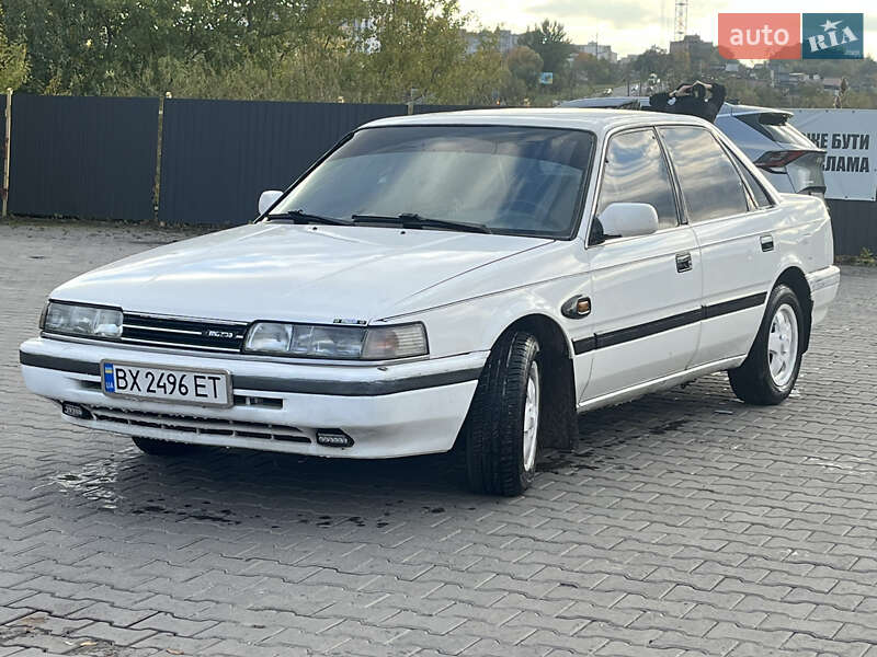 Седан Mazda 626 1990 в Хмельницком