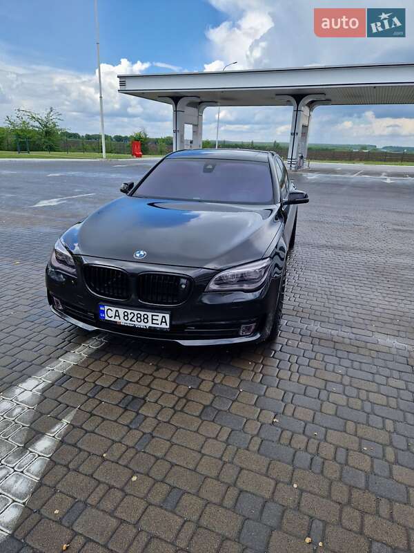 Седан BMW 7 Series 2012 в Умани Седан BMW 7 Series 2012 в Умани