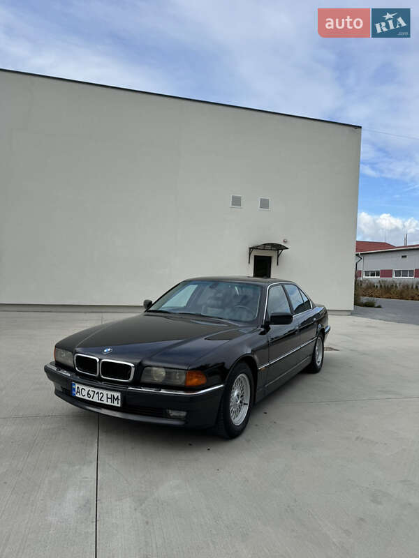 Седан BMW 7 Series 1998 в Луцке