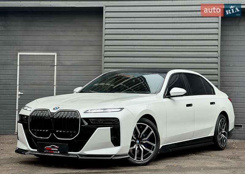 Седан BMW 7 Series 2023 в Киеве