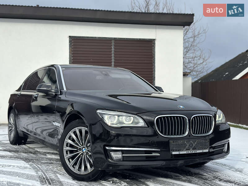 Седан BMW 7 Series 2013 в Владимире