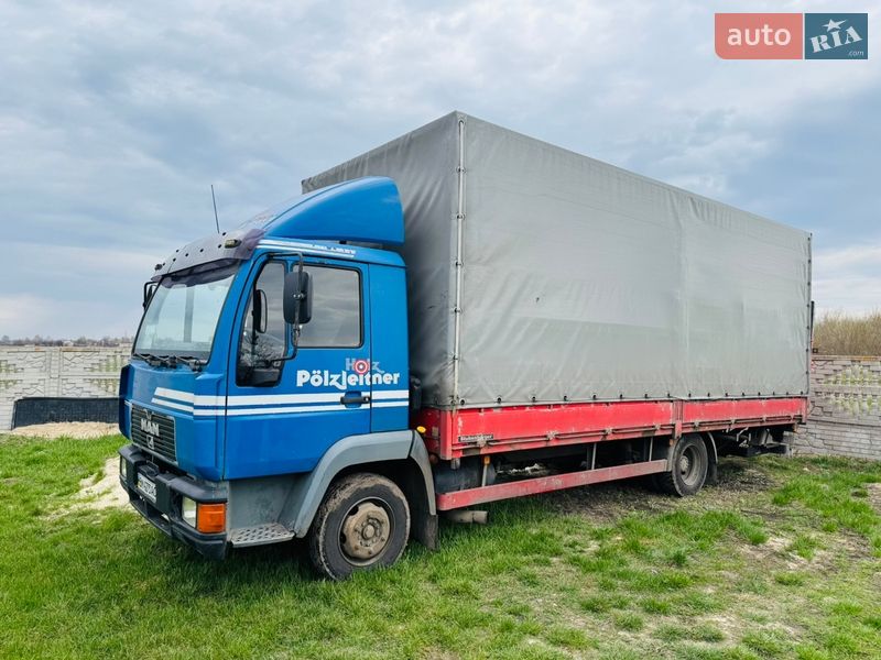 Грузовой фургон MAN 8.224 2000 в Ромнах