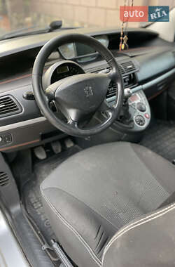 Мінівен Peugeot 807 2010 в Ужгороді