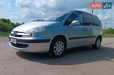 Мінівен Peugeot 807 2004 в Сарнах