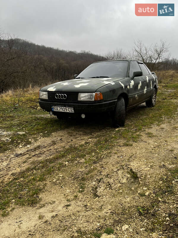 Седан Audi 80 1991 в Городке