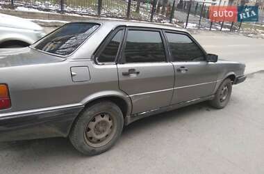 Седан Audi 90 1985 в Новомосковске