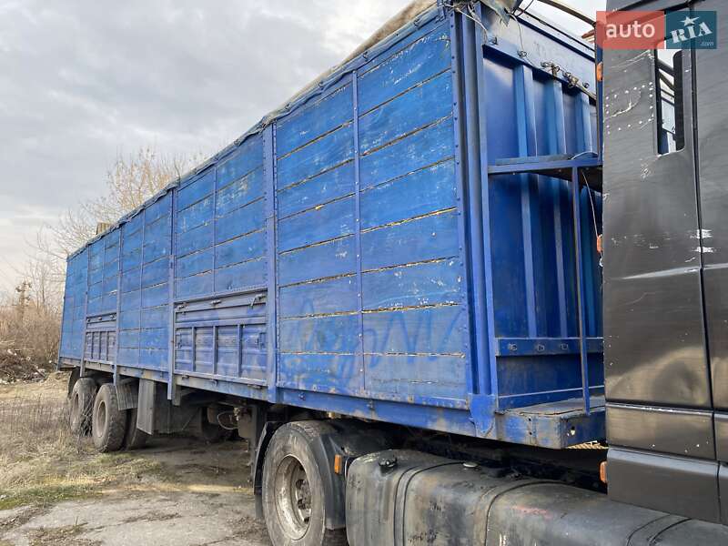 Бортовой полуприцеп МАЗ 938660 1992 в Гадяче Бортовой полуприцеп МАЗ 938660 1992 в Гадяче