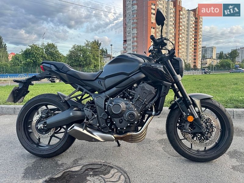Японія Мотоцикли Без обтікачів (Naked bike) бу в Україні: купити