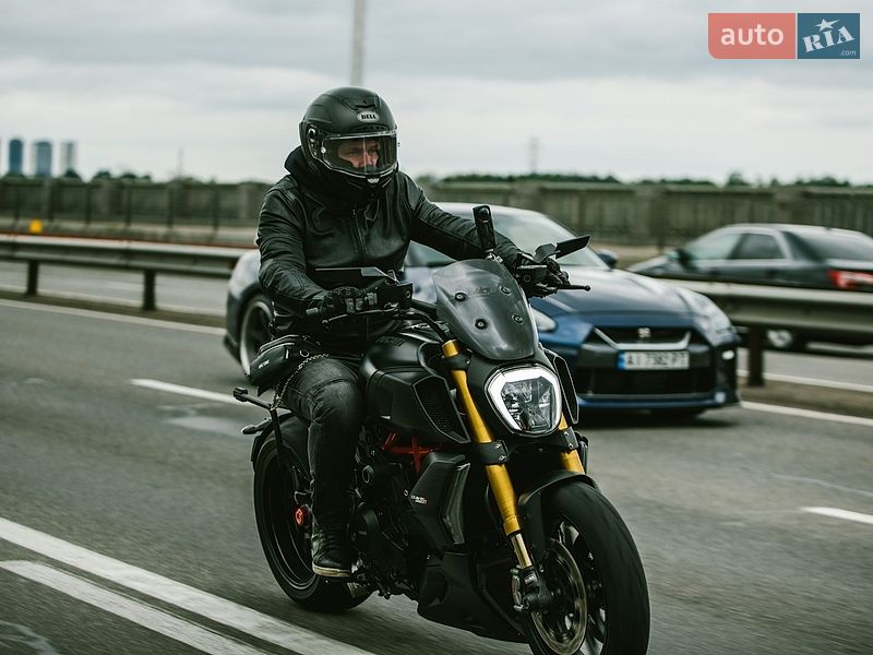 【中古】 会社法モデル60 Мотоцикл Без обтекателей (Naked bike) на 19 мест купить бу в