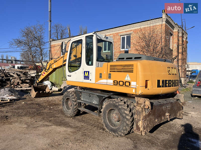 Колесный экскаватор Liebherr A 900 2004 в Одессе