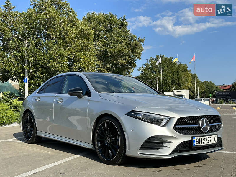 Седан Mercedes-Benz A-Class 2019 в Одессе