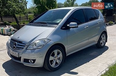 Хетчбек Mercedes-Benz A-Class 2010 в Тернополі Хетчбек Mercedes-Benz A-Class 2010 в Тернополі