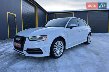 Хэтчбек Audi A3 Sportback 2015 в Самборе
