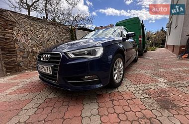 Хетчбек Audi A3 Sportback 2015 в Одесі