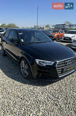 Хэтчбек Audi A3 2017 в Ивано-Франковске