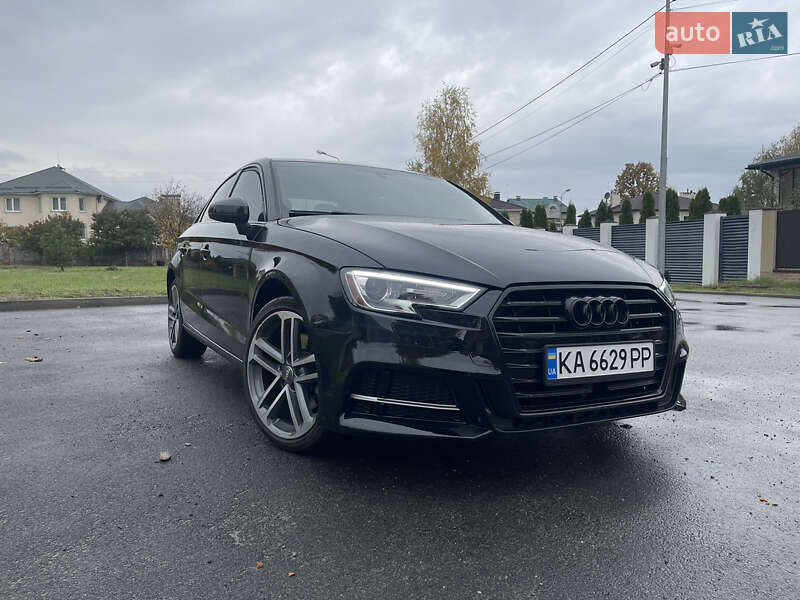 Седан Audi A3 2019 в Киеве