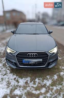 Седан Audi A3 2018 в Кропивницком Седан Audi A3 2018 в Кропивницком