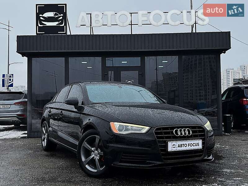 Седан Audi A3 2015 в Киеве