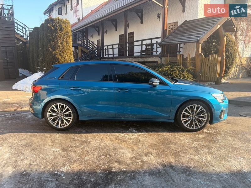 Хэтчбек Audi A3 2021 в Ивано-Франковске