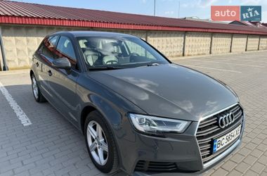 Хетчбек Audi A3 2019 в Радехові