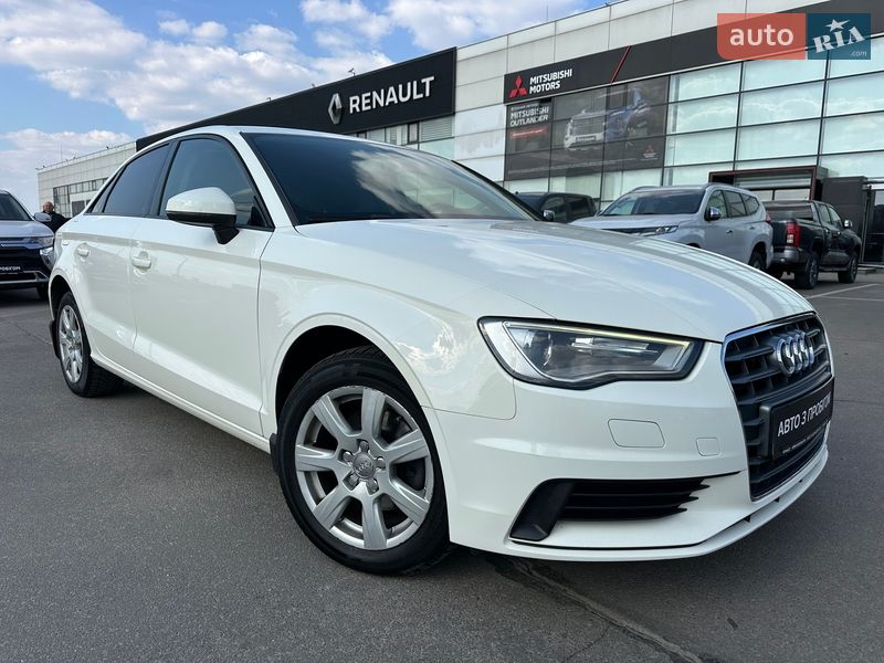 Седан Audi A3 2014 в Киеве Седан Audi A3 2014 в Киеве