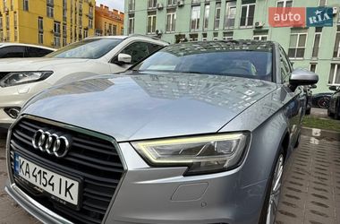 Седан Audi A3 2017 в Киеве
