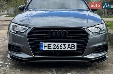 Седан Audi A3 2017 в Братському