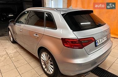 Хэтчбек Audi A3 2016 в Киеве