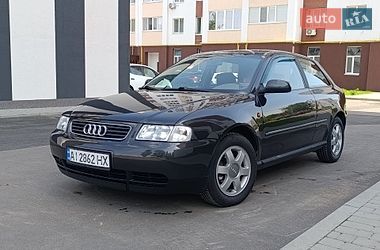 Хэтчбек Audi A3 1998 в Вишневом
