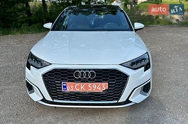 Седан Audi A3 2021 в Киеве