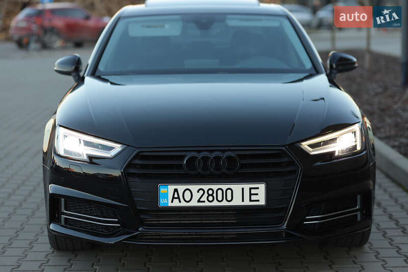 Седан Audi A4 2016 в Мукачевому