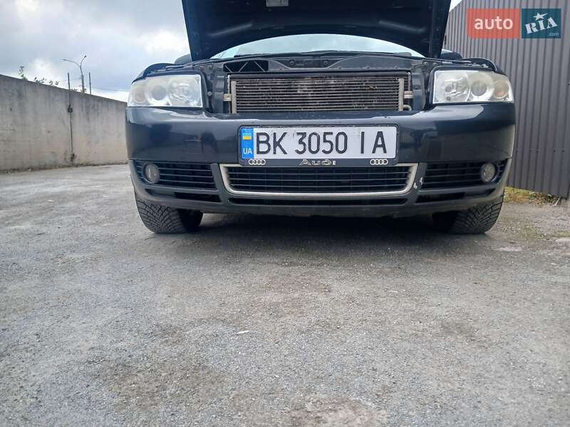Седан Audi A4 2002 в Ровно