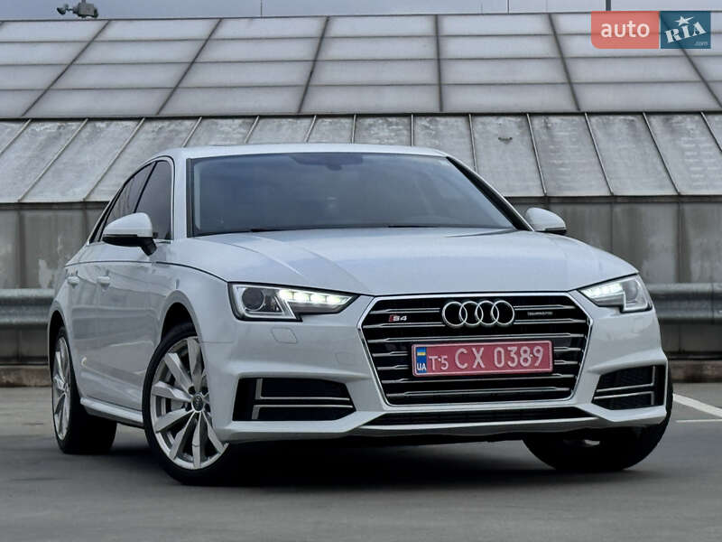 Седан Audi A4 2017 в Киеве